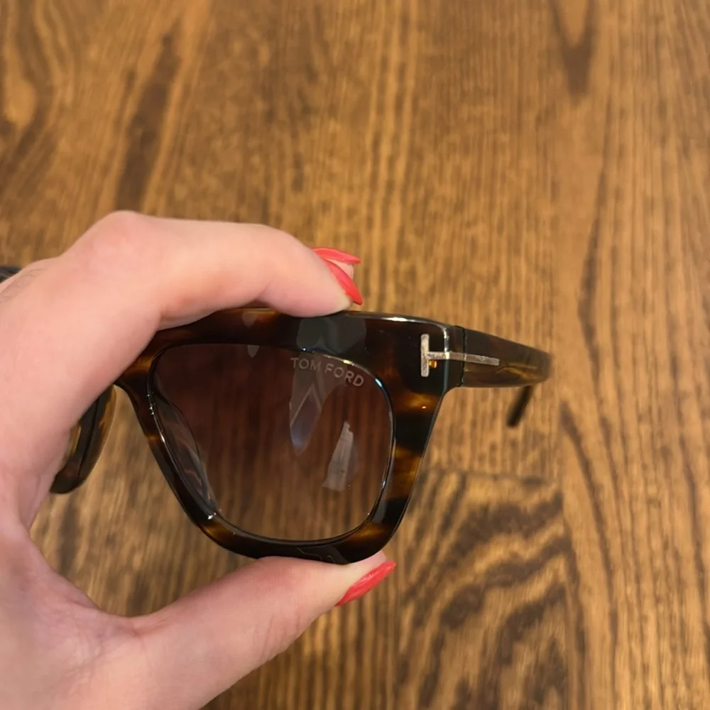 Tom Ford Celina Brown Tortoise Shell Sunglasses - Picture 16 of 16